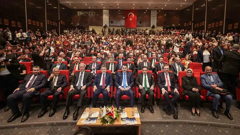 Erciyes Zirvesi-1 Kayseri'de yoğun katılımla gerçekleştirildi