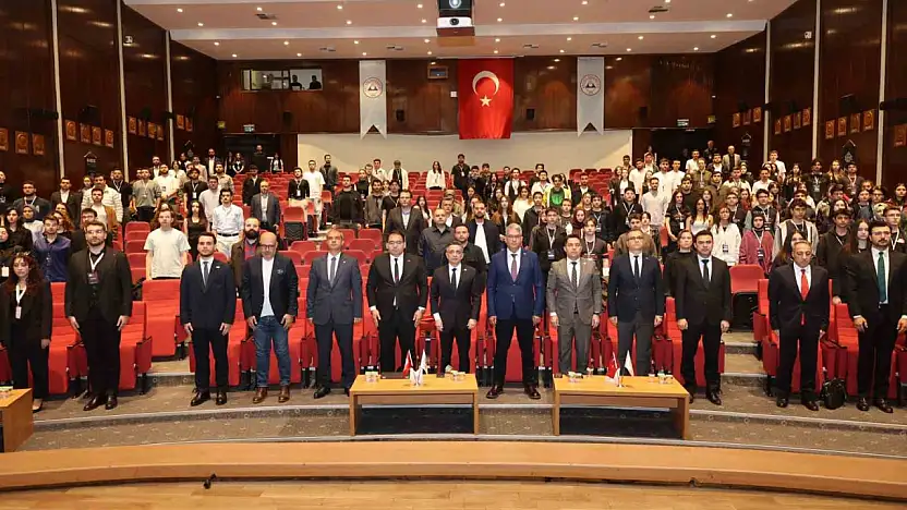 ERÜ'de 'Zirve IEEE' düzenlendi