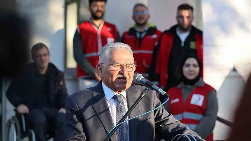 ERÜ'ye Kızılay Butik Giyim Merkezi açıldı