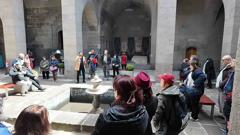 Gevher Nesibe Tıp Tarihi Müzesi'ne hayran kaldılar