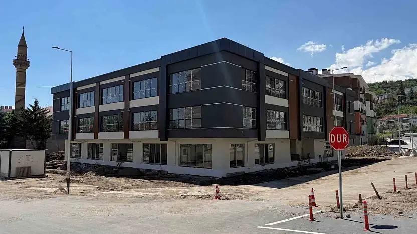 Hacılar'da 32 işyeri satışa çıkıyor