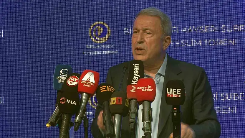 Hulusi Akar: 'Biz terörü, teröristi unutmadık fakat bunu bitirmemiz lazım diyoruz'