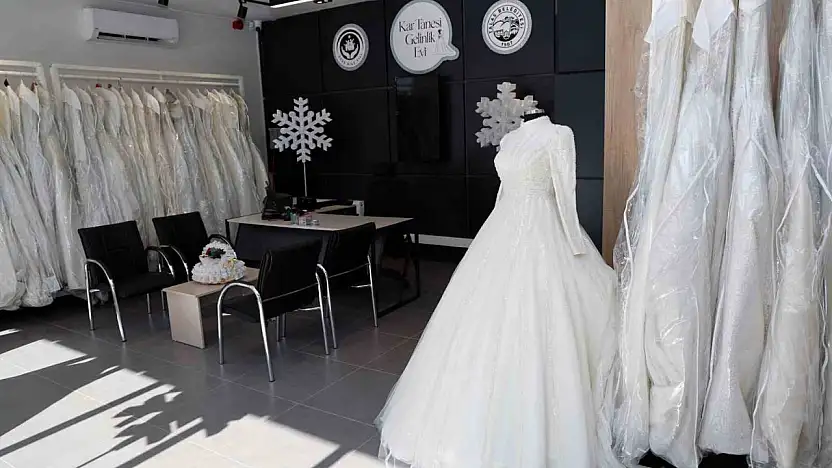 Kar Tanesi Gelinlik Evi'nde yeni sezon heyecanı