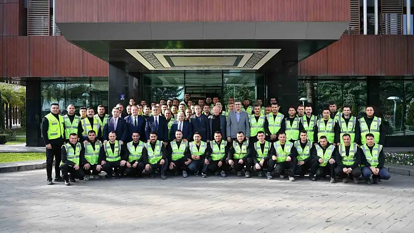 Kayseri Büyükşehir'den teknik bakım onarım hizmetleriyle 2025'te 300 milyon TL'lik tasarruf