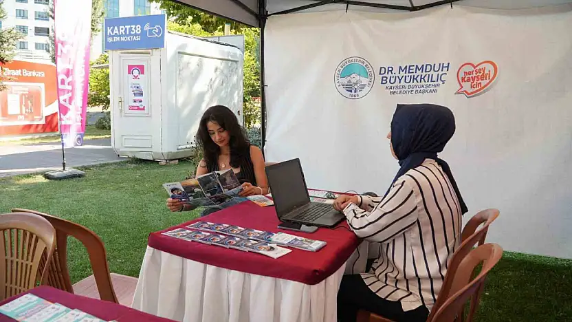 Kayseri Büyükşehir'den üniversite öğrencilerine 'şehre hoş geldiniz' desteği