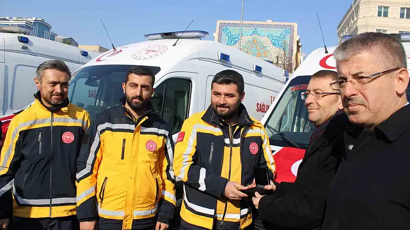 Kayseri'de 12 ambulans daha hizmete başladı