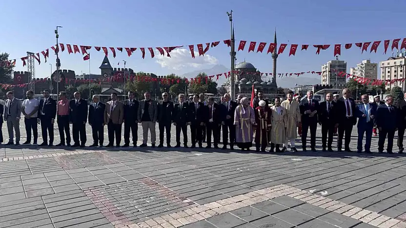 Kayseri'de ahilik kutlamaları çelenk sunma töreni ile başladı