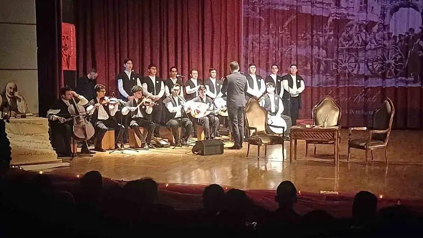 Kayseri'de İstiklal Marşı'nın 105. kabul yılı kutlandı