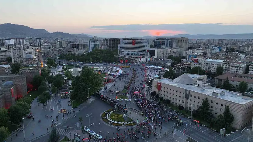 Kayseri'de kadın nüfusu daha fazla