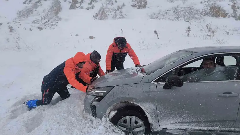 Kayseri'de mahsur kalan 117 kişi kurtarıldı