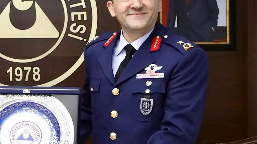 Kayseri Garnizon Komutanı emekliye sevk edildi