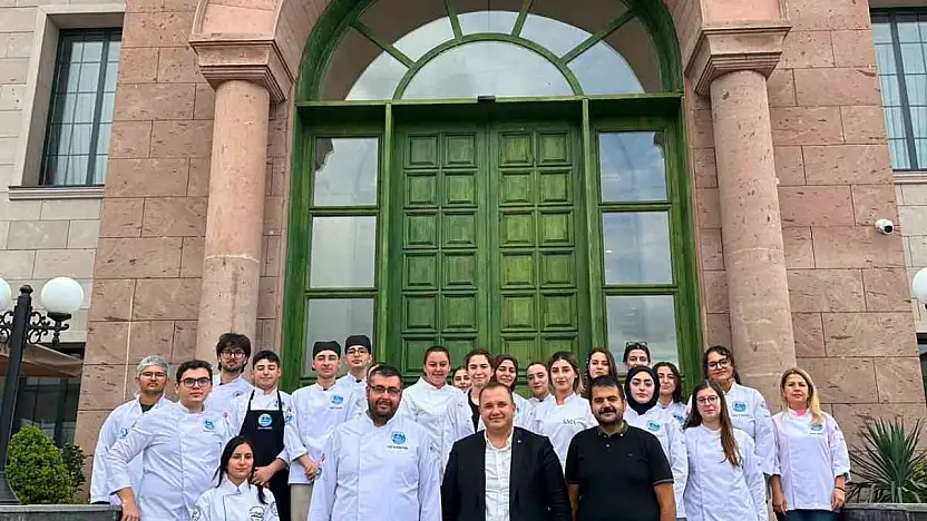 Kayseri Mutfak Akademisi'nde üniversite öğrencilerine uygulamalı gastronomi eğitimi