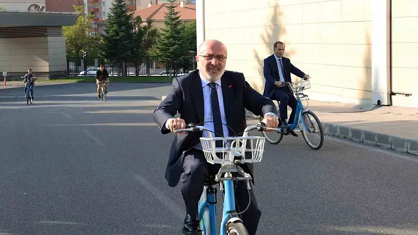 Kayseri Üniversitesi'nde  'Arabasız Kampüs' etkinliği düzenlendi