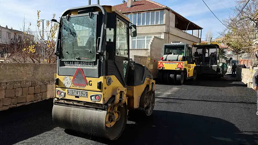 Kepez'de konforlu ulaşım için yoğun asfalt mesaisi