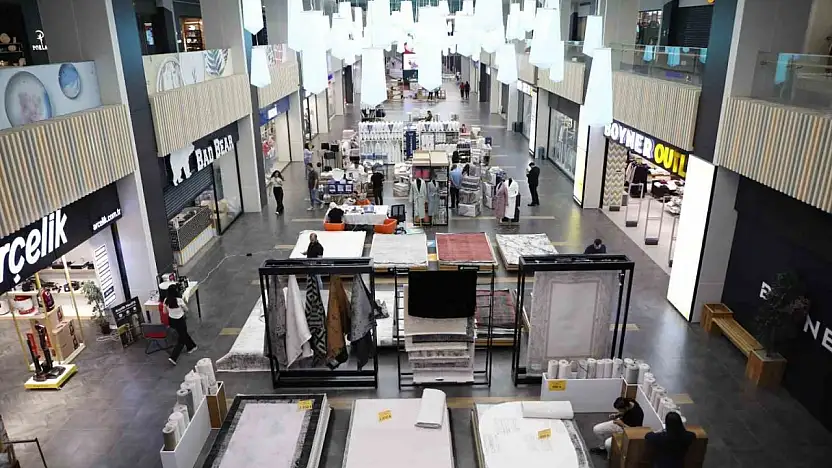 Kumsmall'da alışveriş şöleni