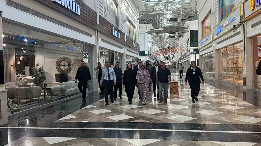 KUMSmall'da bir First Lady