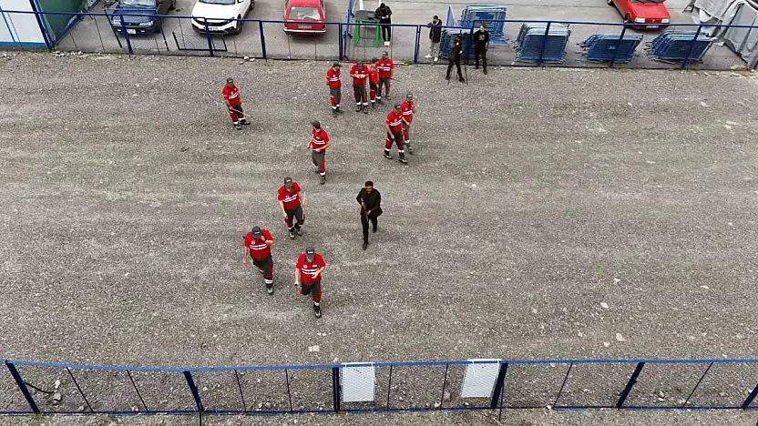 Kurban yakalama timine komando eğitimi