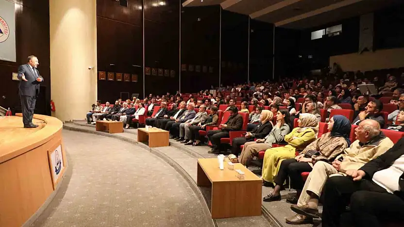 Melikgazi'de 'Kızılelma' konferansı