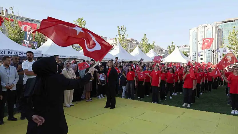Melikgazi'de çocuklar doya doya eğlendi