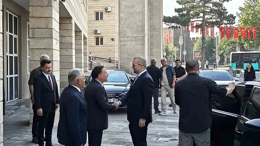 Merkez Bankası Başkanı Karahan'dan Kayseri Valiliği'ne ziyaret