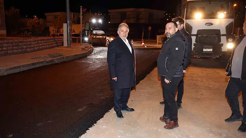 Mevlana'da 'belediye mahallemizde' mesaisi geceye taştı