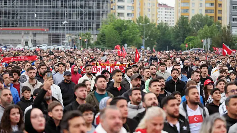 Milli heyecan Talas'ta yürekleri ısıttı