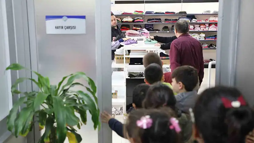 Öksüz ve yetimlerin bayramlıkları yine Talas Belediyesi'nden