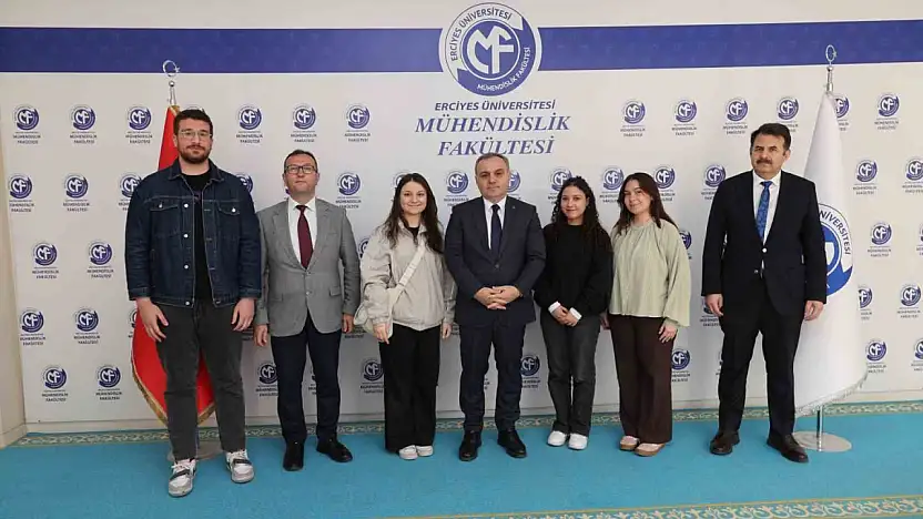 Rektör Altun, IEEE Kulübü öğrencileri ile bir araya geldi