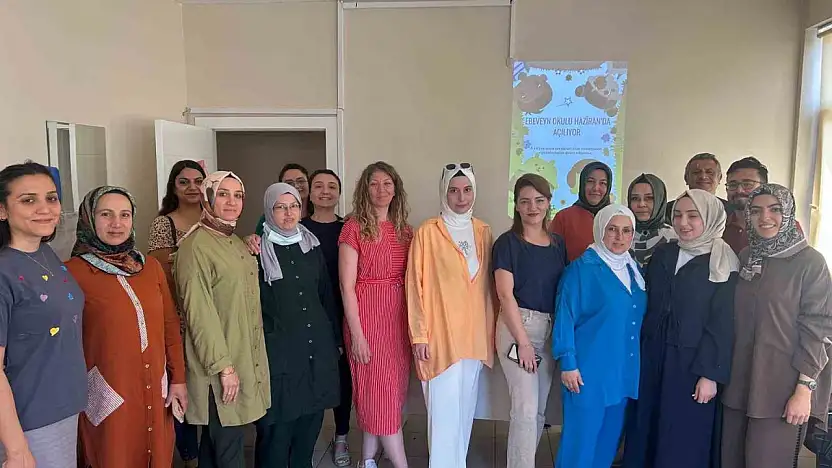 Sağlıklı Hayat Merkezi 'Ebeveyn Okulu' ilk mezunlarını verdi