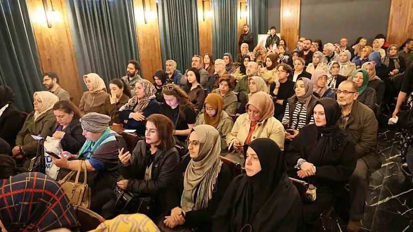 Sanat Melikgazi'de hat sanatının incelikleri konuşuldu
