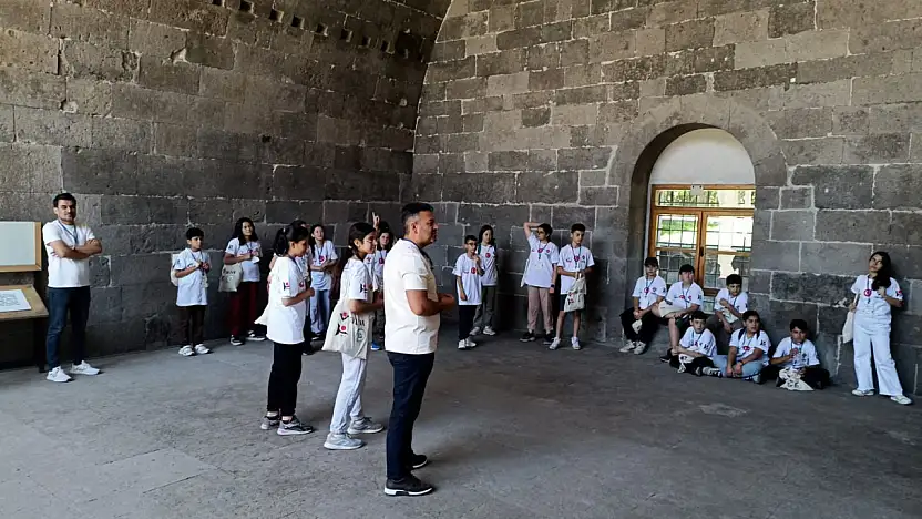 Selçuklu Uygarlığı ve Gevher Nesibe Tıp Tarihi Müzesi gençlerin ilgi odağı oluyor