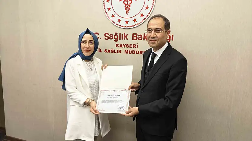 Sigara ile vedalaştılar, teşekkür belgelerini aldılar