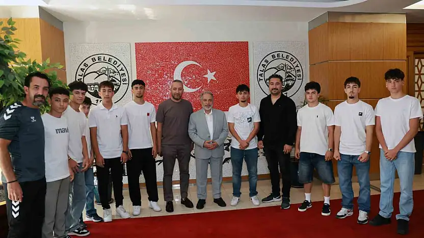 Talas Sporcu Fabrikası'ndan Kayserispor'a 9 futbolcu daha