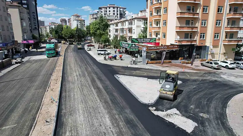 Talas'ta trafiğe akıllı kavşak dokunuşu