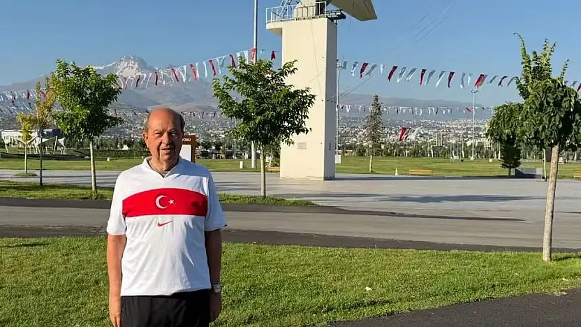Tatar, Kıbrıs Barış Harekatı'ndan dönen uçakların indiği yerden paylaşım yaptı