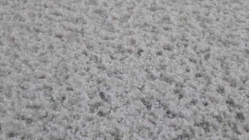 Tomarza'da dolu etkili oldu