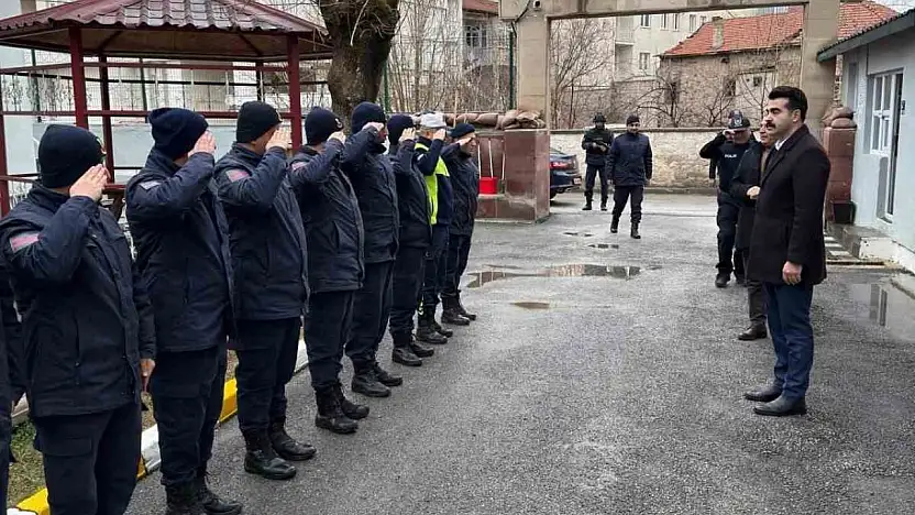 Tomarza'da güvenlik güçleriyle bayramlaşma ziyareti