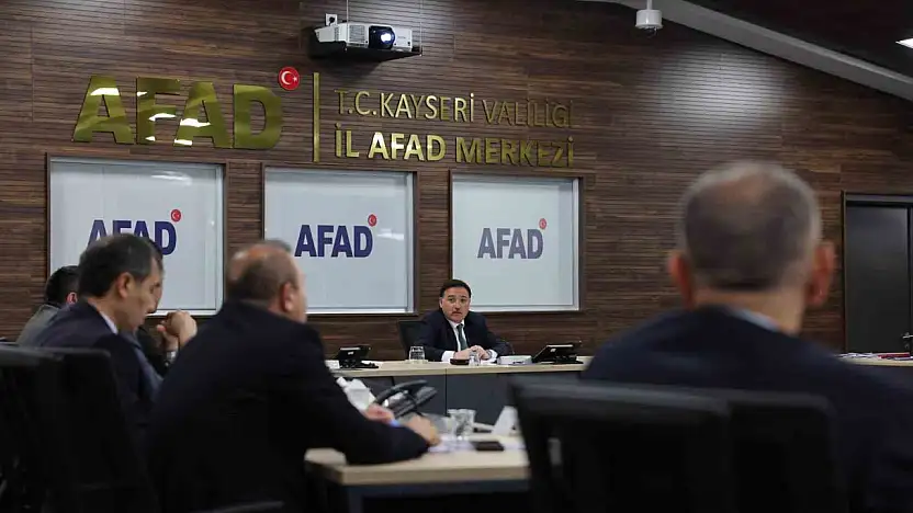 Vali Çiçek Başkanlığında Kurum Müdürleri Değerlendirme Toplantısı gerçekleştirildi