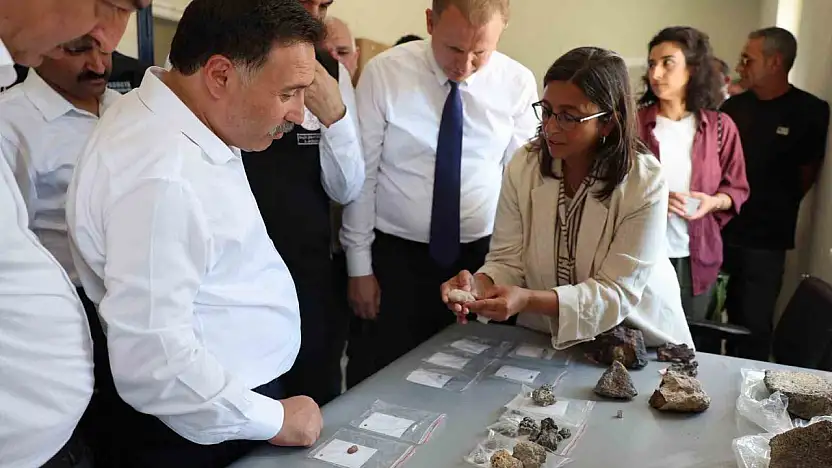 Vali Çiçek, Eğriköy Höyük Kazı Alanı'nı ziyaret etti