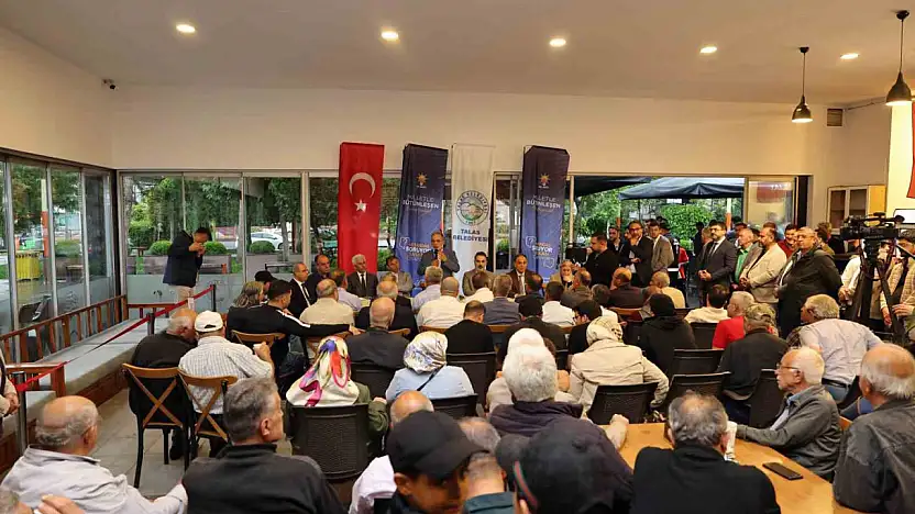 Vatandaş sordu, Başkan Yalçın Osmanlı Evi'nde cevapladı