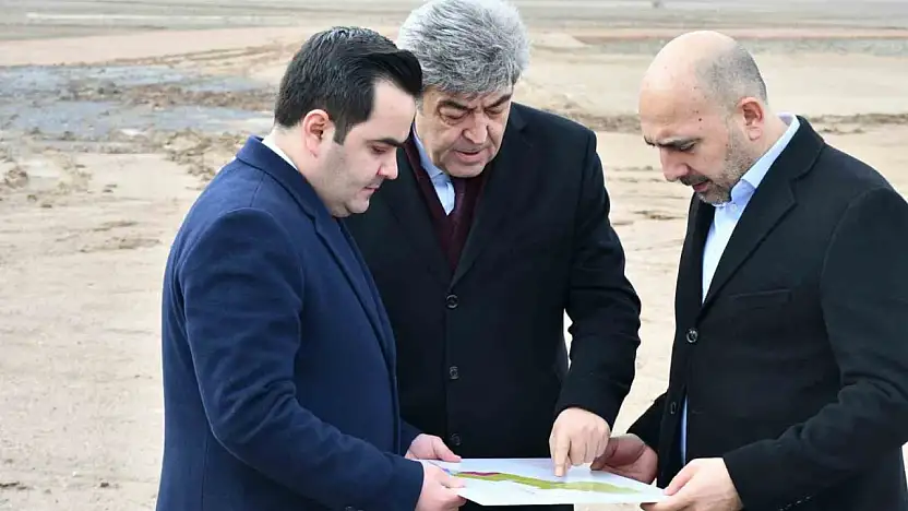 Vekil Ataş ve Başkan Bağlamış, Jeotermal Sera OTB'deki çalışmaları inceledi