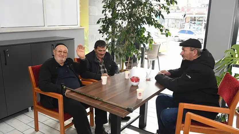 Yazın vazgeçilmez durağı: Emekliler Kafeteryaları