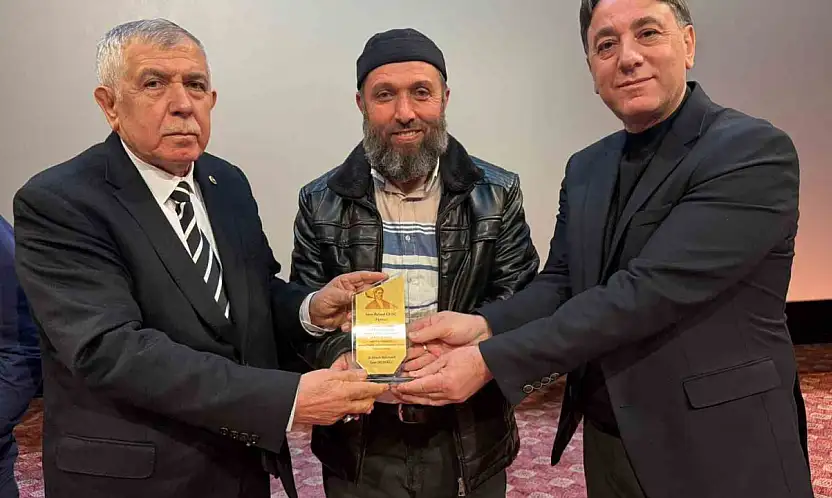 'Evereğin Velisi' filminin ödül töreni yapıldı