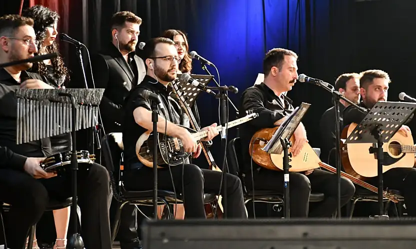 Adliye mensupları, meslektaşlarının konserinde doyasıya eğlendi