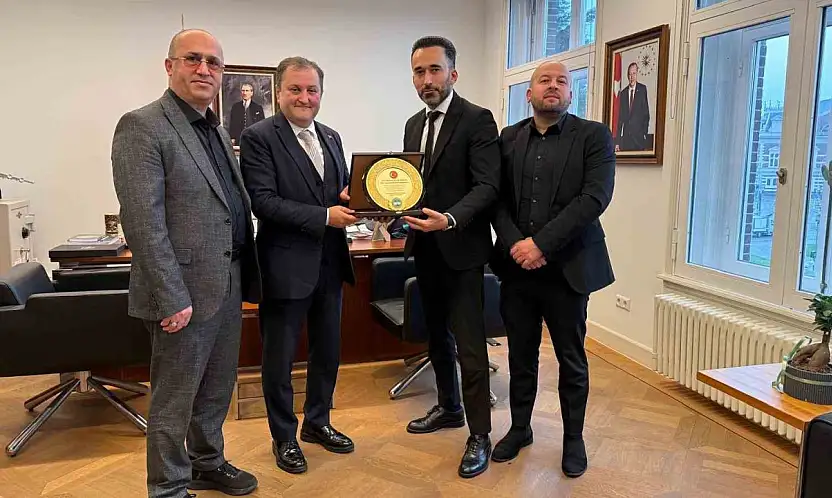 AKİB yönetiminden Amsterdam Başkonsolosu'na ziyaret