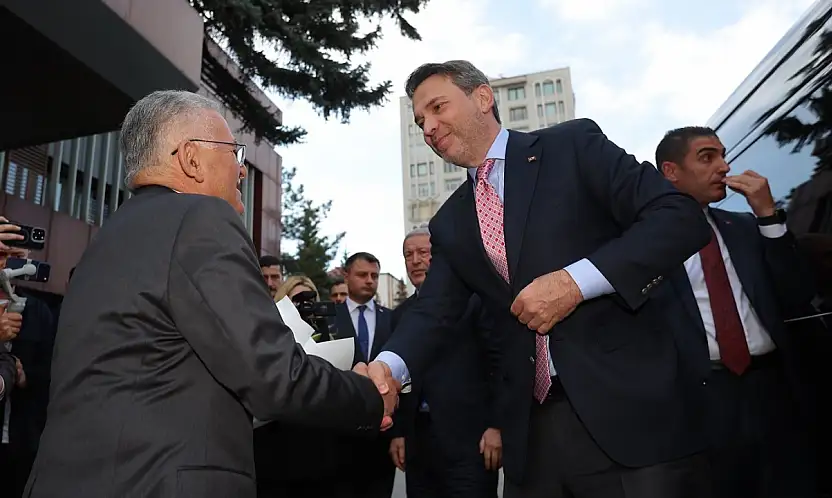 Bakan Bayraktar: 'Kayseri, Türkiye'nin gözbebeği'