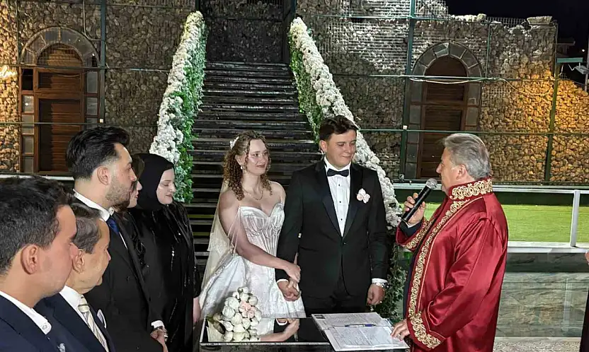 Başeğmez ailesinin mutlu günü