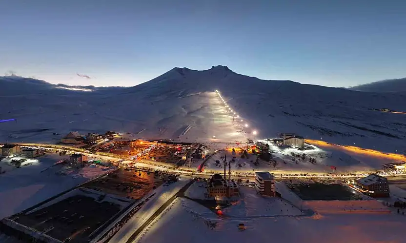 Başkan Büyükkılıç: 'Erciyes'te yarıyıl bereketli geçti'