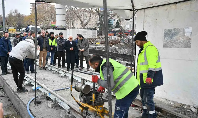 Başkan Büyükkılıç: 'Osman Kavuncu - DSİ Kavşağı'nda tramvay hattı hizmete giriyor'