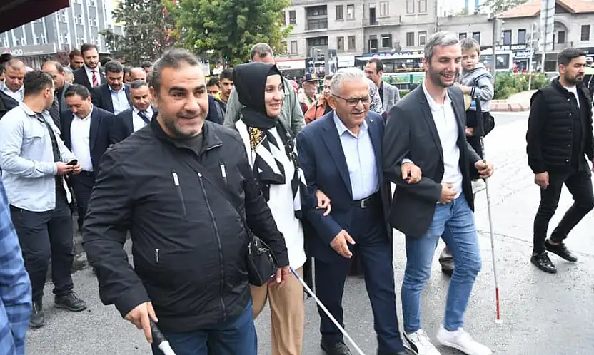 Başkan Büyükkılıç: 'Özel bireylere özel hizmetler gerekir, biz de bunu yapıyoruz'